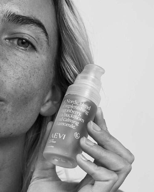 Aevi Nourishing Face Oil with sea buckthorn and lingonberry ingredients for sensitive skin – Nordic beauty