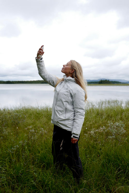 Aevi Peptide Face Mist lifestyle – instant skin refresh and radiance boost, inspired by Nordic nature